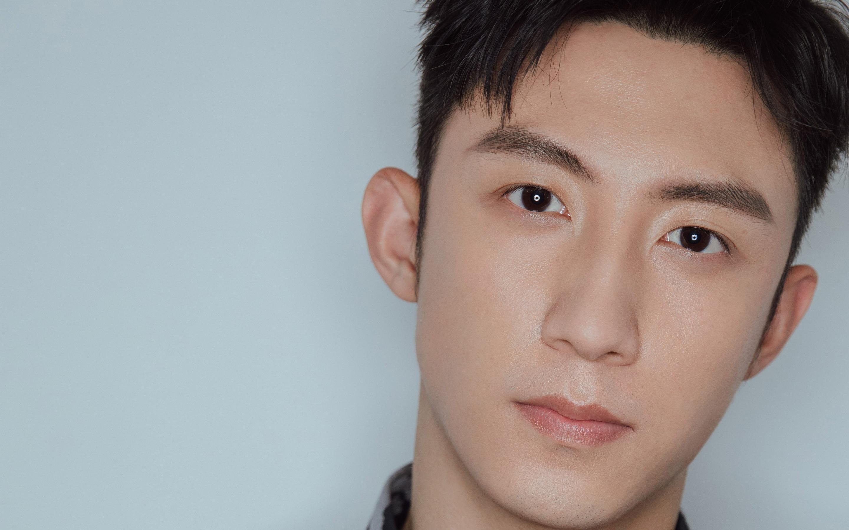 _未来运动鞋:智能科技引领潮流_,未来鞋子