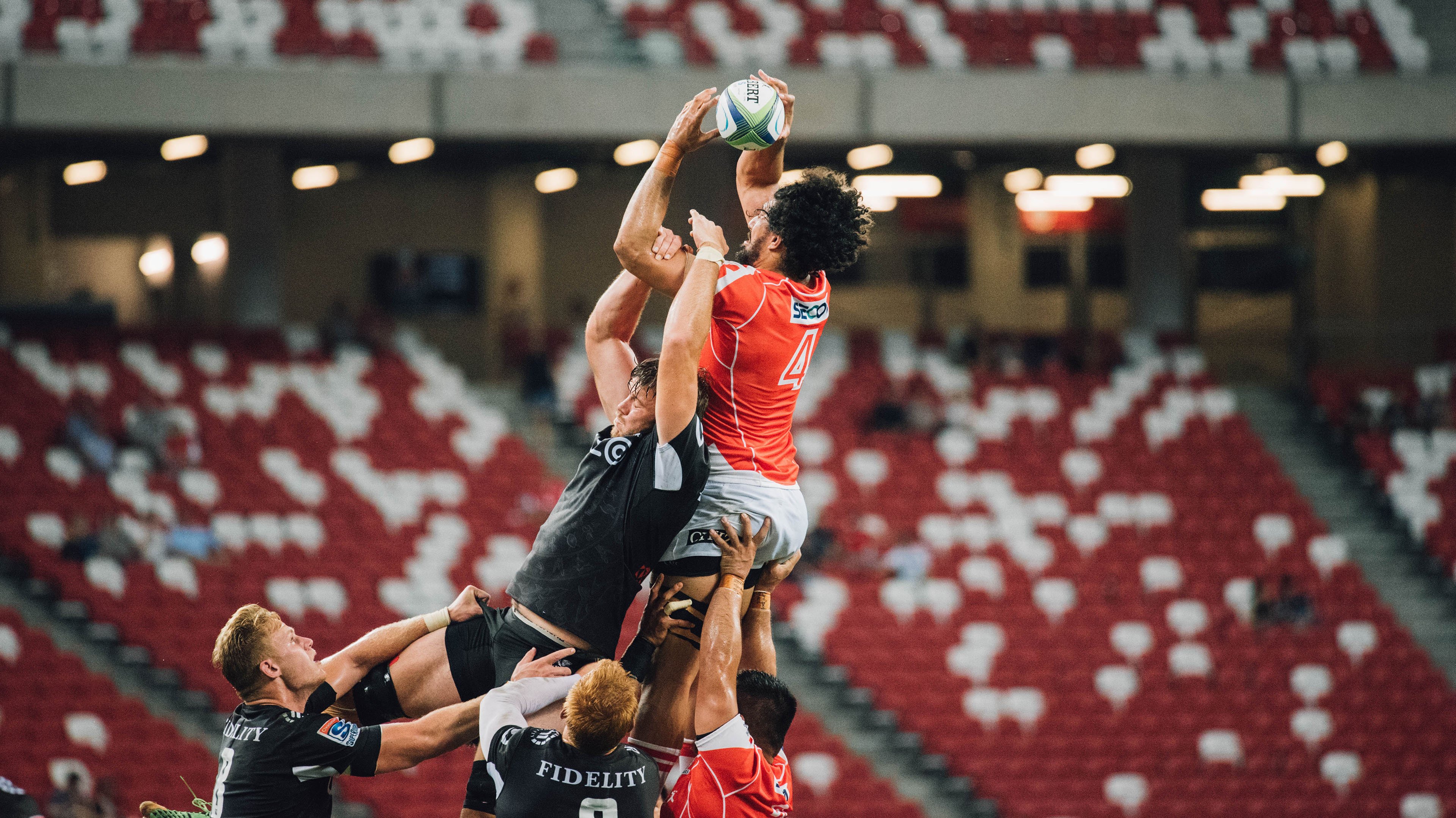 两队季后赛首轮对决成焦点战役,季后赛首轮对阵产生