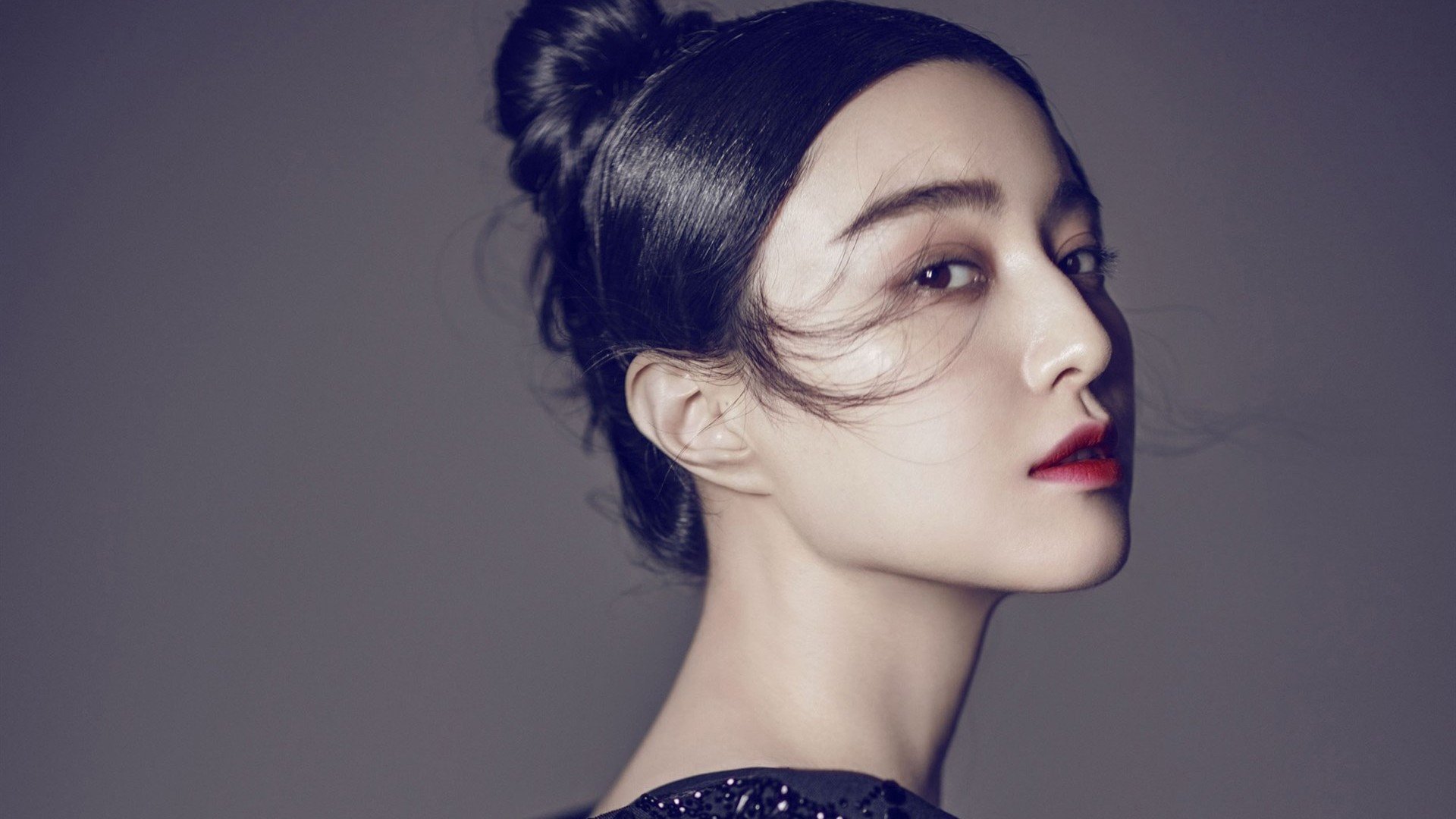 巴黎圣日耳曼小组赛轻松晋级 实力凸显,巴黎圣日耳曼比赛集锦