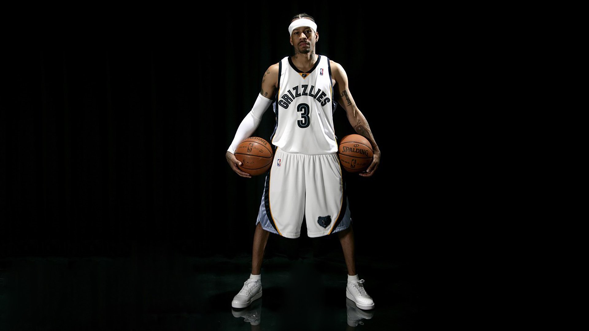 最佳瞬间:王强压哨三分助北京逆转!